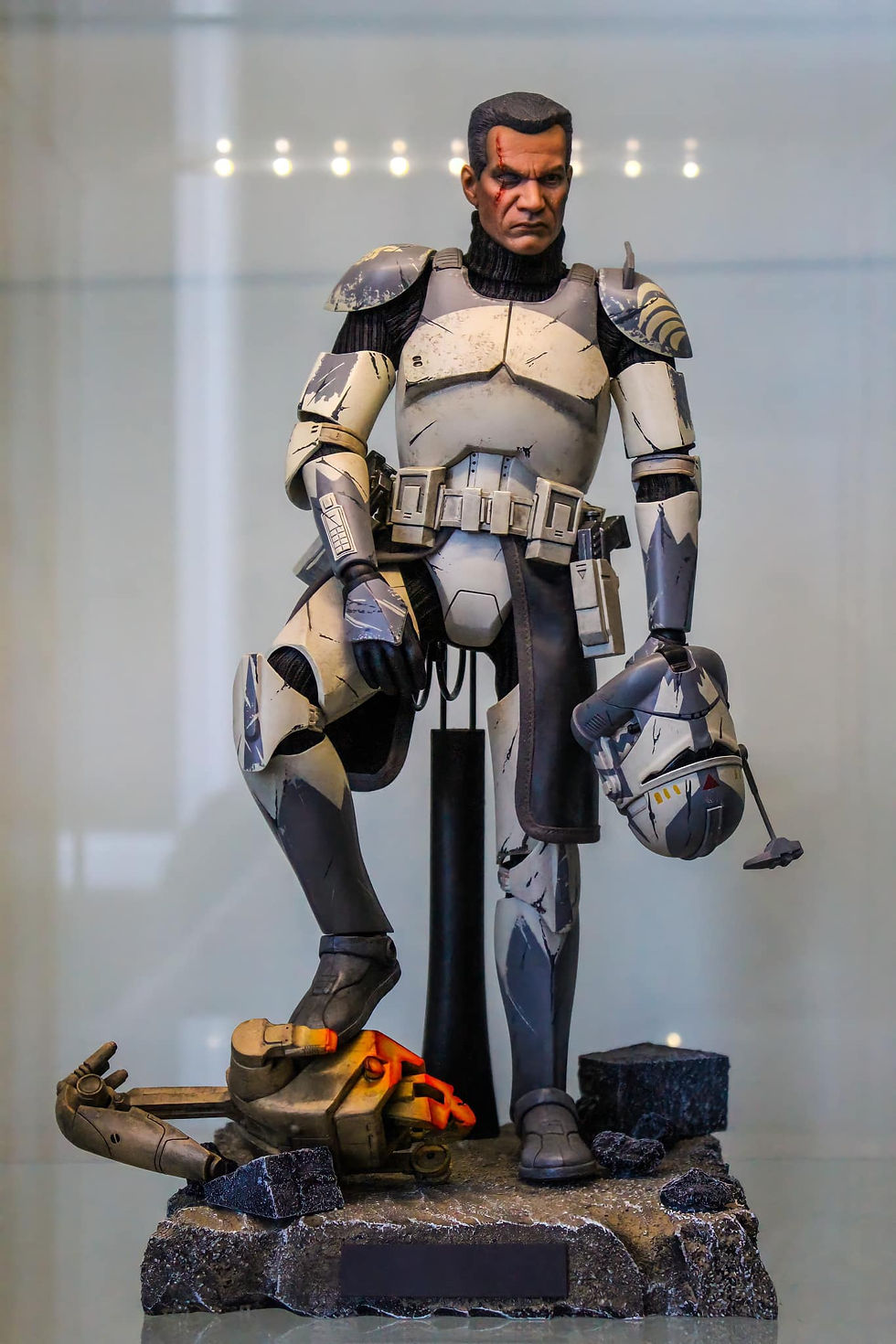 Miniature : Battle Droide découpé au sabre laser pour figurine 1/6 Hot toys, sideshow