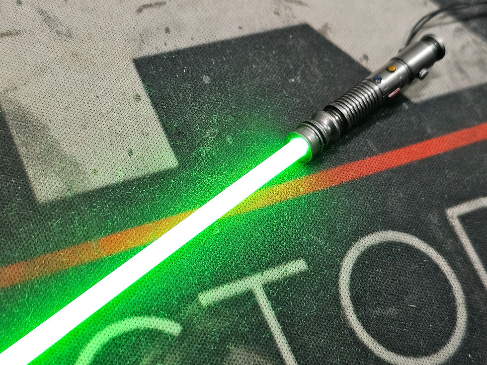 Thumbnail: NEOLED Obiwan Clone Wars / Anakin Padawan green lightsaber USB 1/6