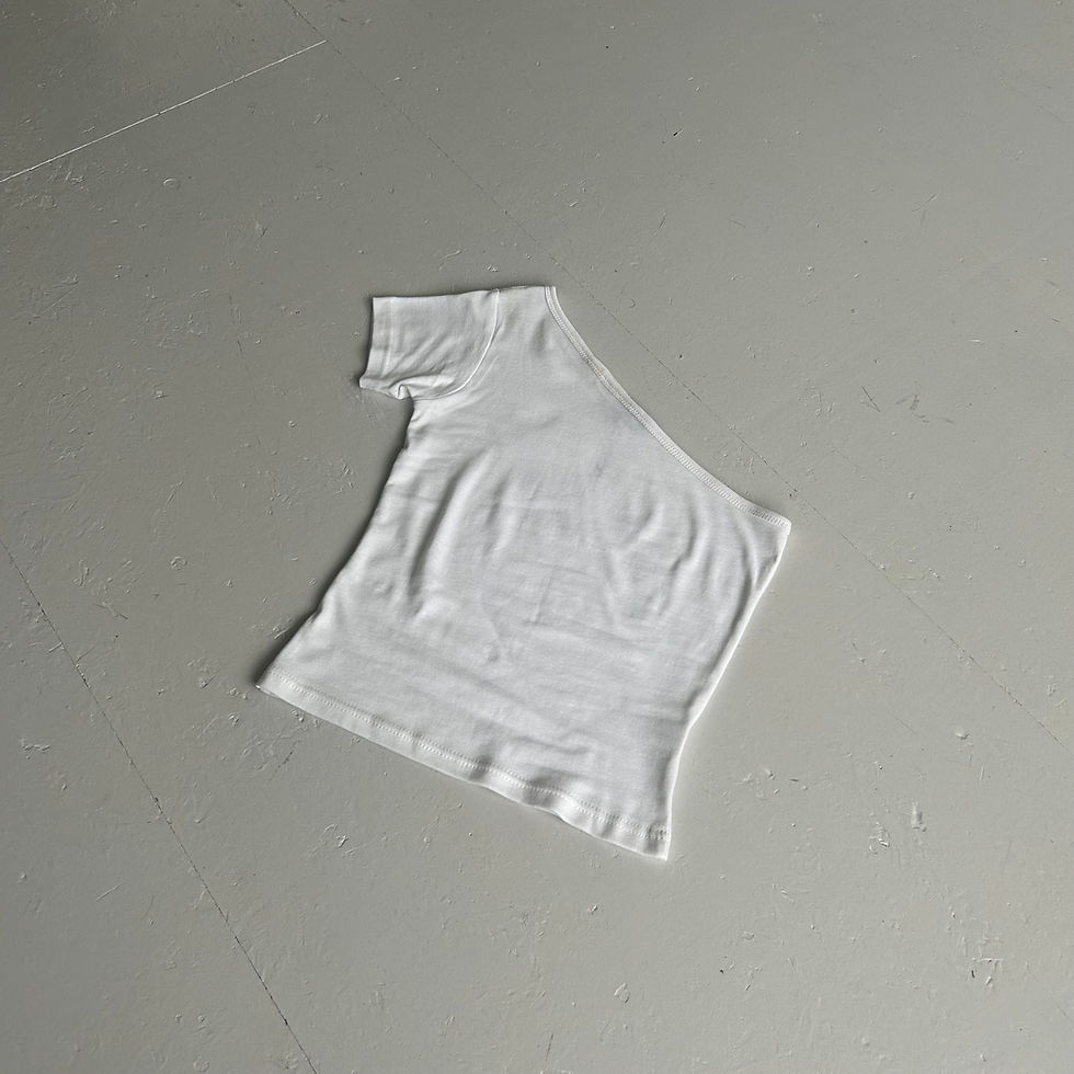 Thumbnail: one shoulder tee white