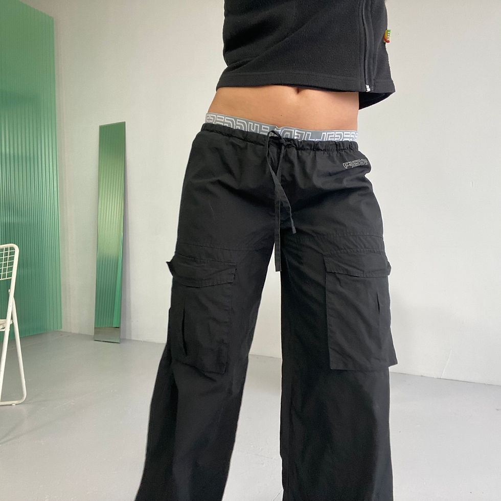 Thumbnail: low waist baggy cargo trousers 
