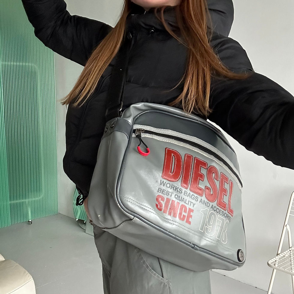 Thumbnail: diese l vegan messenger bag