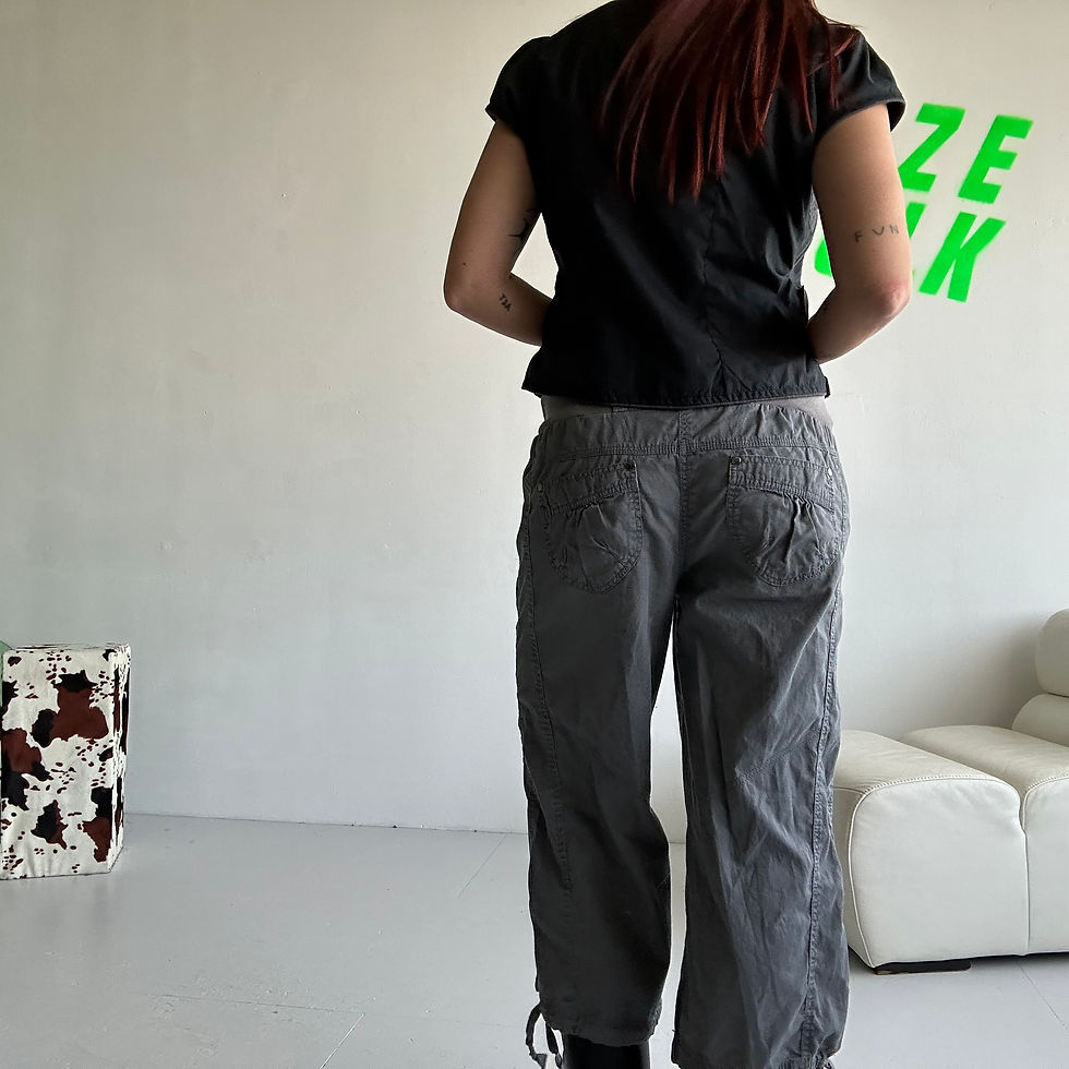 Thumbnail: low waist baggy cargo capri trousers 