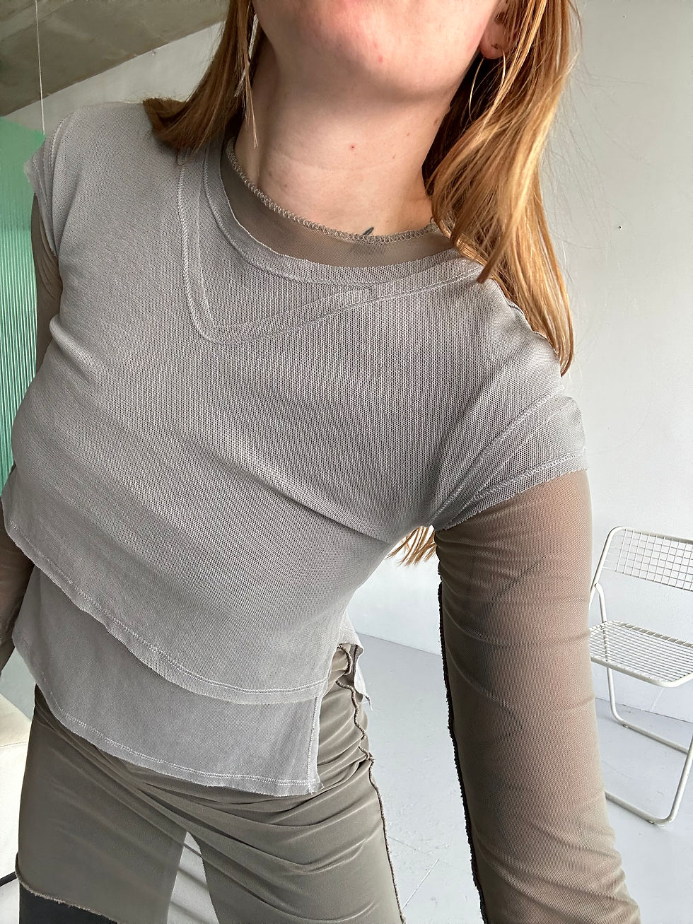 Thumbnail: layered mesh top grey