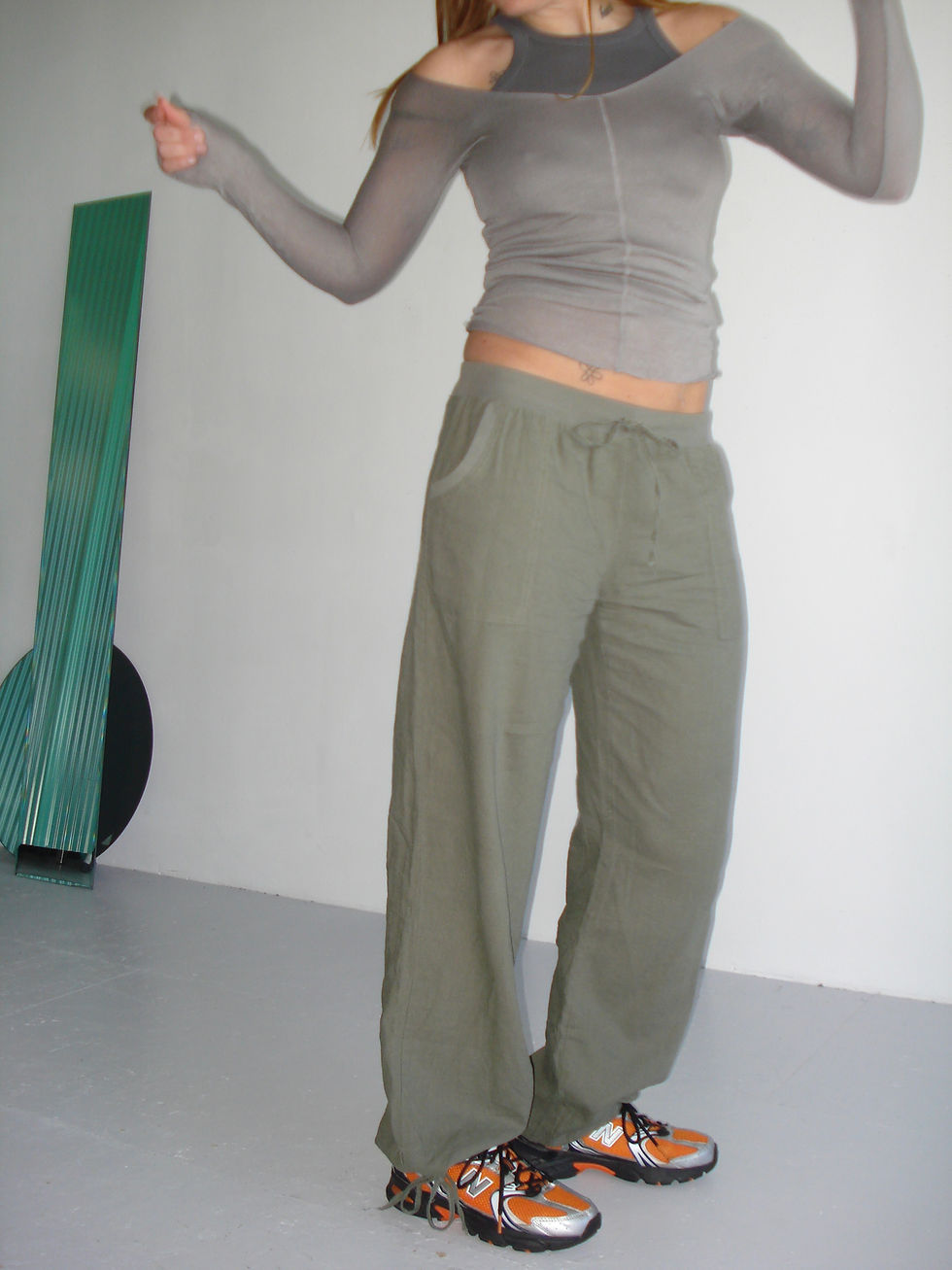 Thumbnail: low waist baggy linen trousers green
