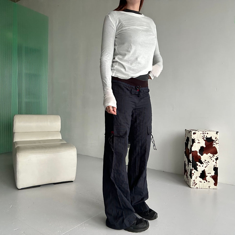 Thumbnail: baggy cop copine trousers
