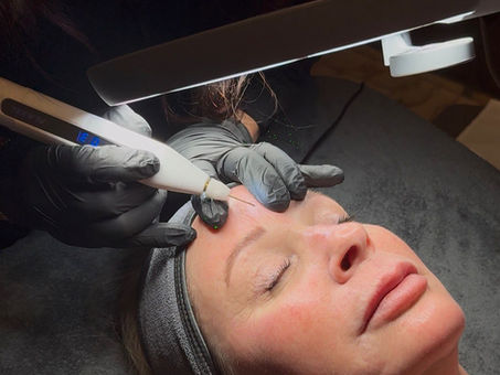 JANUARI 2026: De Lancering van Next-Gen Bio-Intelligente TherapyDoorbraak in Hair, Scalp & Skin Longevity bij Dayenne