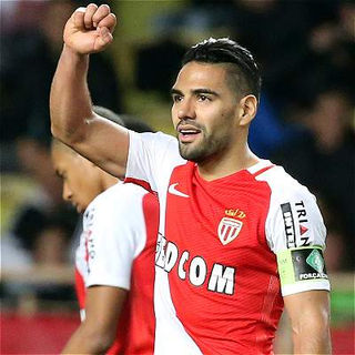 Sigue girando el balón en Francia