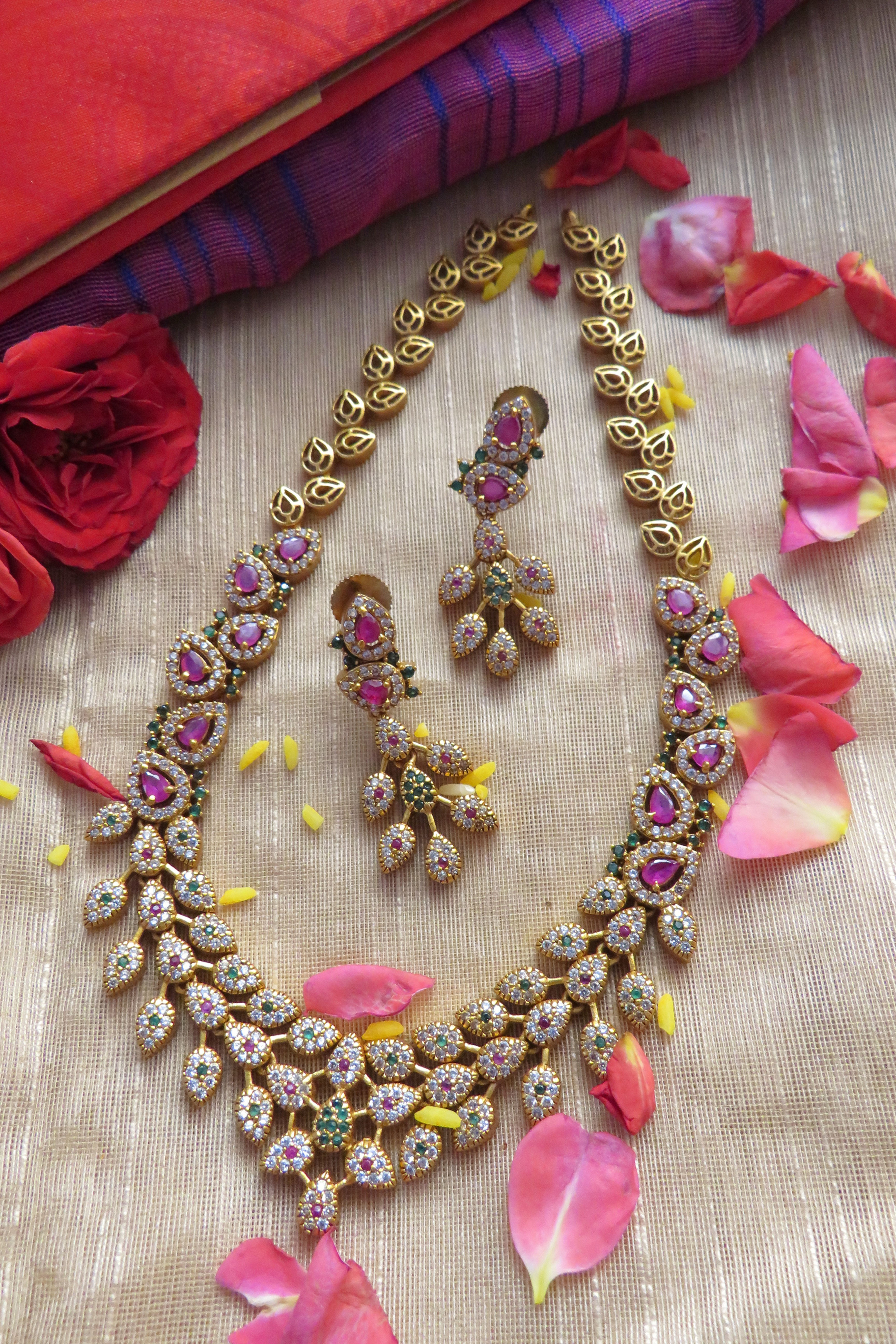 Simple and Elegant Artificial Diamond and Red Stone Necklace Set