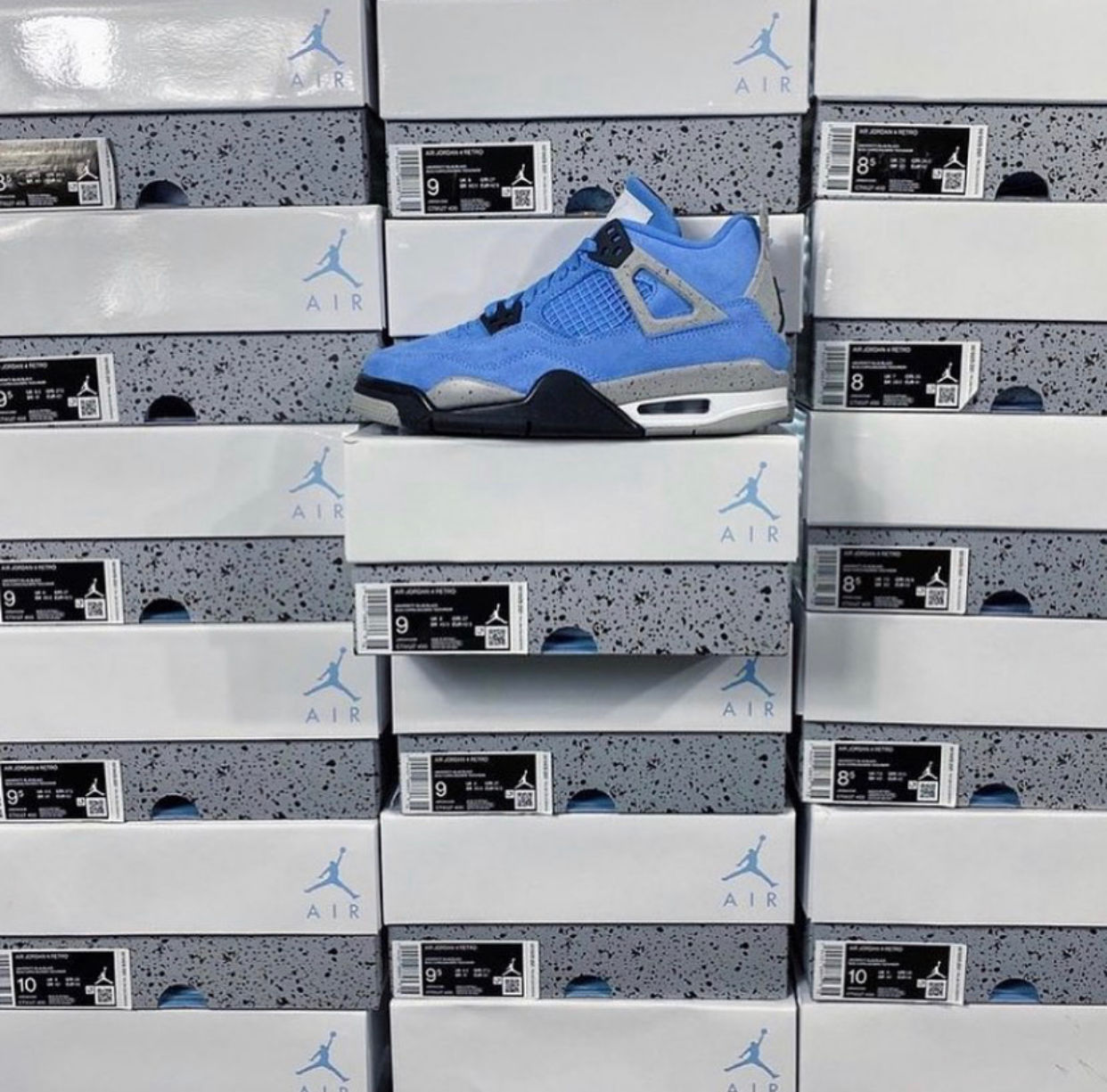 Grade School Jordan 4 Retro University Blue