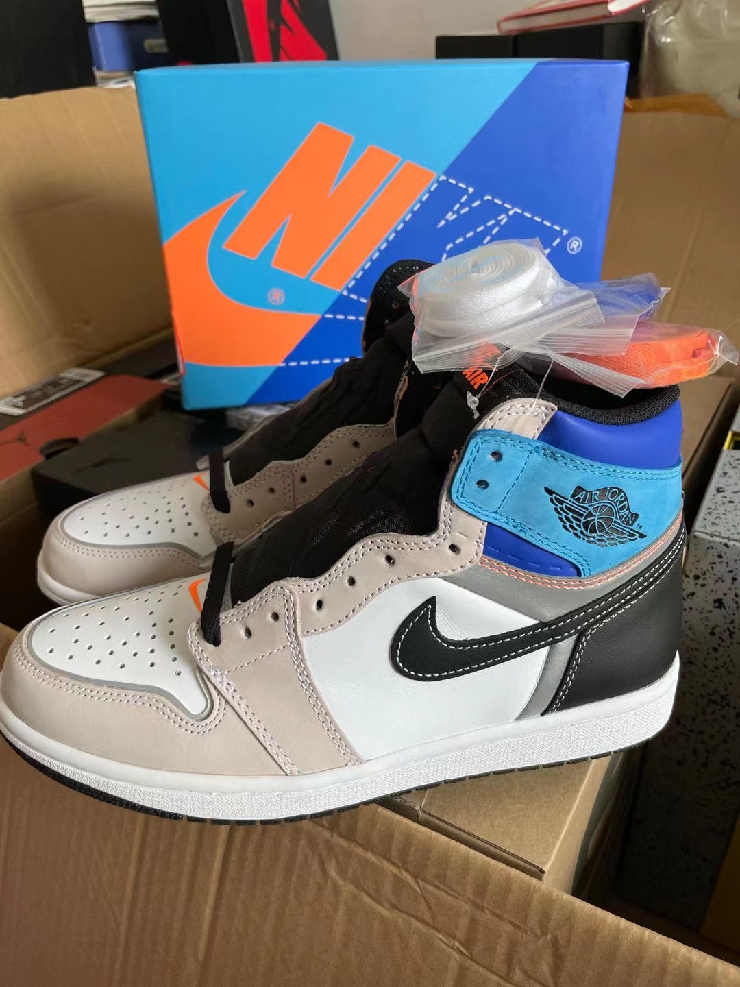 GRADE SCHOOL AIR JORDAN 1 RETRO HIGH OG 'PROTOTYPE'