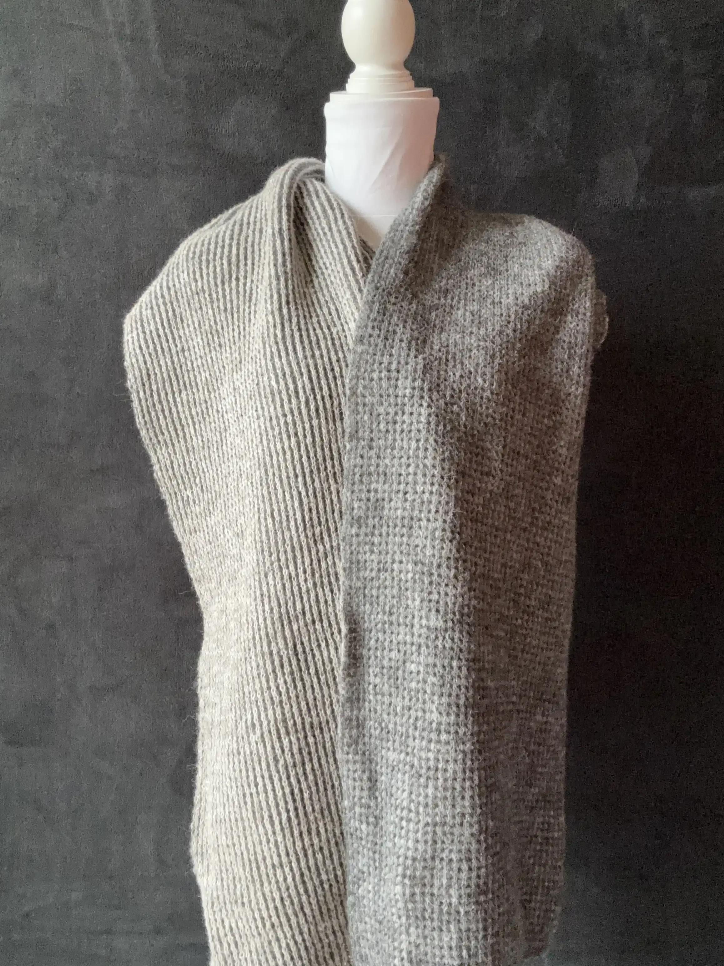 Stola in alpaca grigio e beige