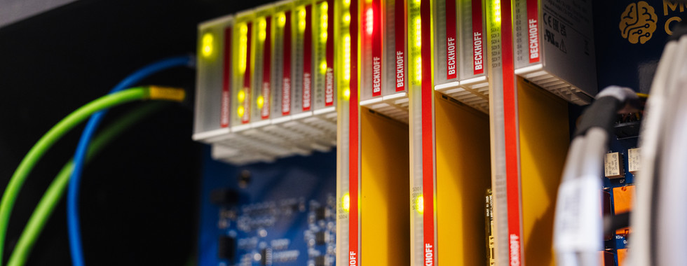 Dexterity uses PCB-mounted EJ series EtherCAT I/O terminals in place of traditional wired I/O terminals to minimize Mech’s wiring requirements and maximize mass production efficiency.