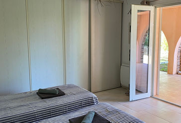 Villa / Gaou Bénat / Location / Gaou / Bénat / Suite / Luxe / Vue mer / Moderne / Maison / Chambre / Terrasse / Piscine / Salon / Séjour / Salle à manger