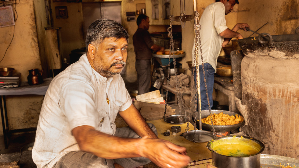 Pakora merchants.jpg