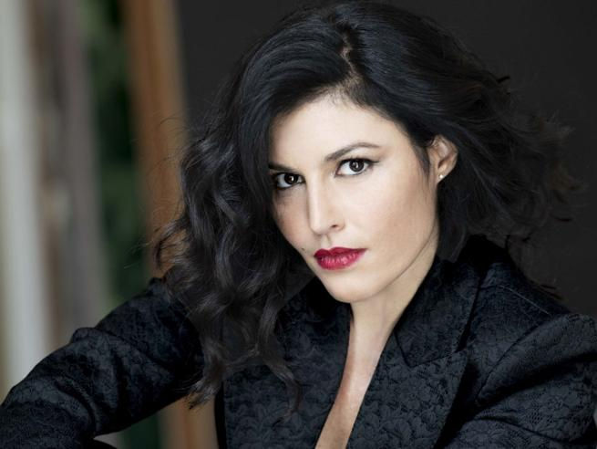 Giusy Ferreri - International Management & Booking Agency