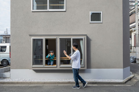 事例作品
6人家族の小さくて広い家