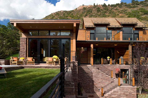 4 Exterior.jpg