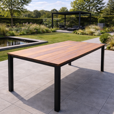 Garden Oasis Table