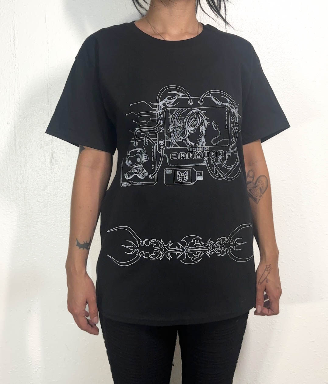 Digital Game Medium blk tee