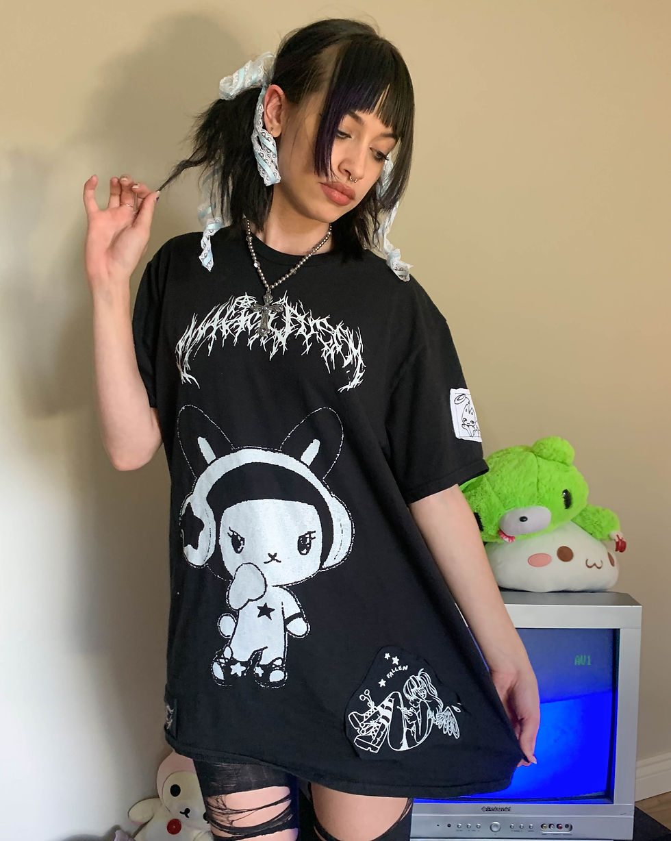 Thumbnail: DJ bun L black t-shirt