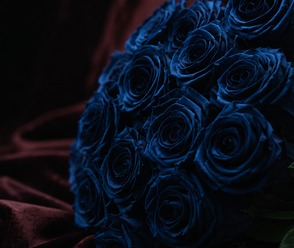 Bouquet of blue preserved roses from Ecuador