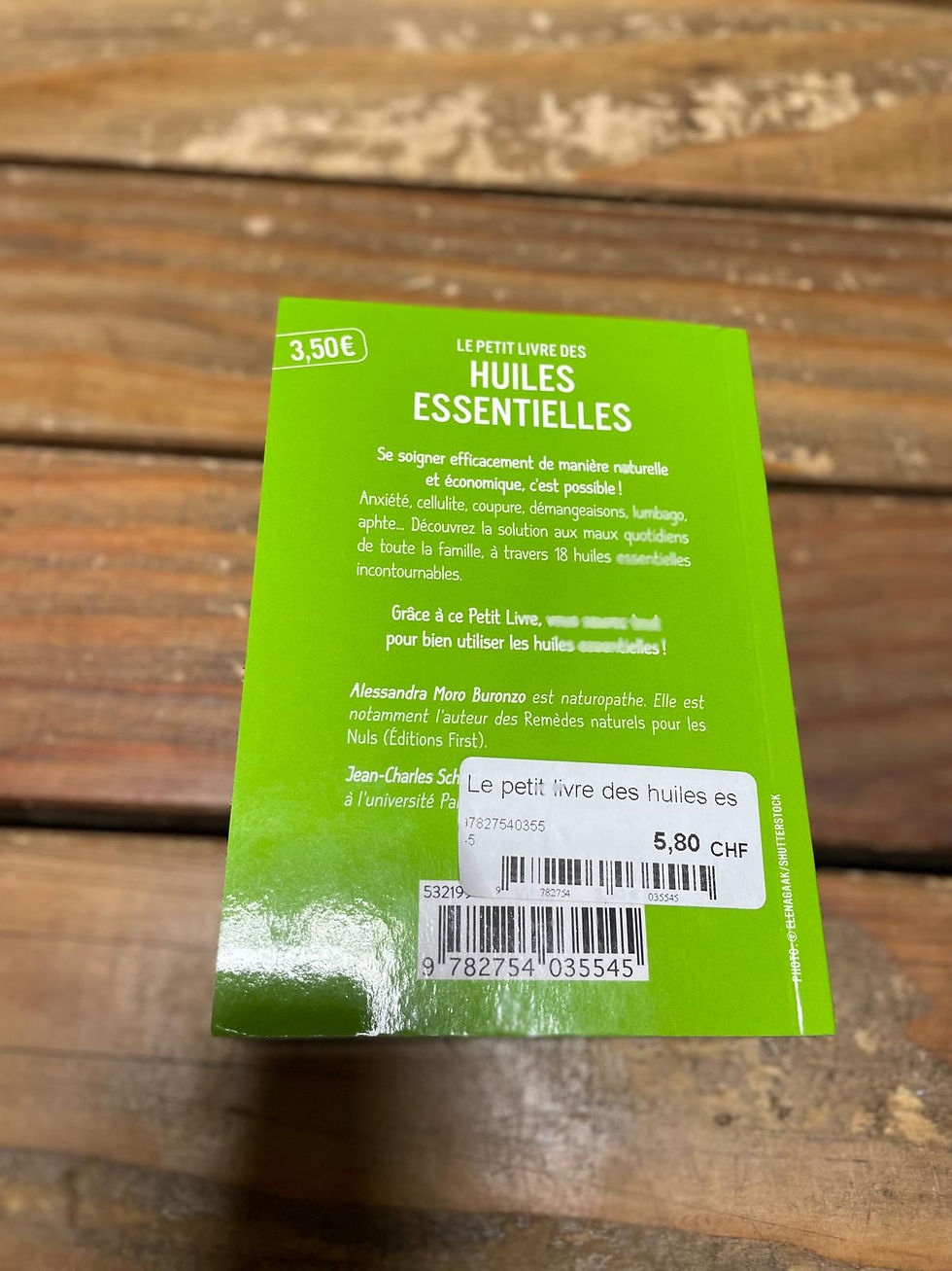 Le Petit Livre des Huiles Essentielles Chez ékho Moudon Suisse