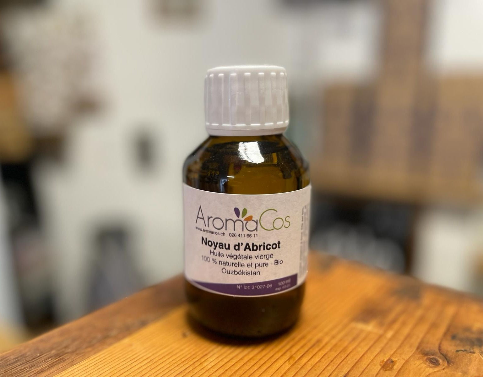 Huile Végétal Vierge Noyau d'Abricot BIO "AromaCos" chez ekho Moudon