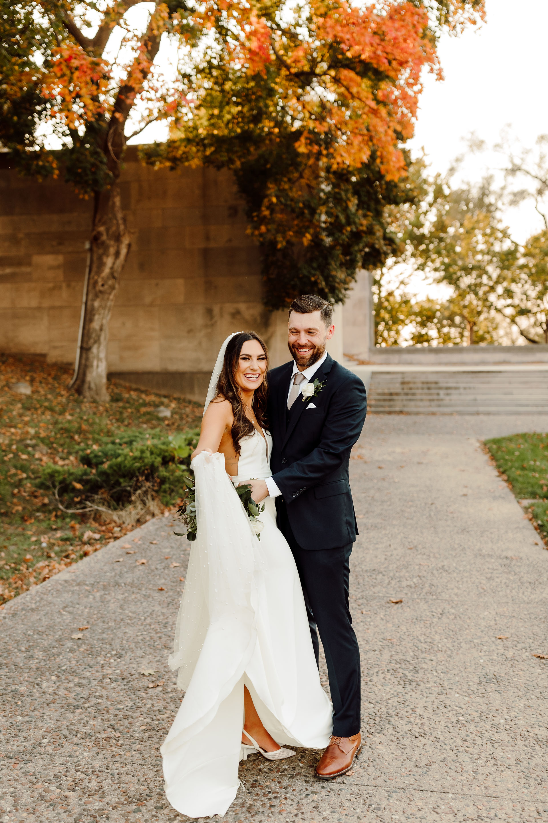 Bride and Groom Photos at The World War 1 Museum Kansas City