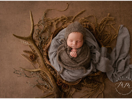 Individuelle Neugeborenen-Bilder