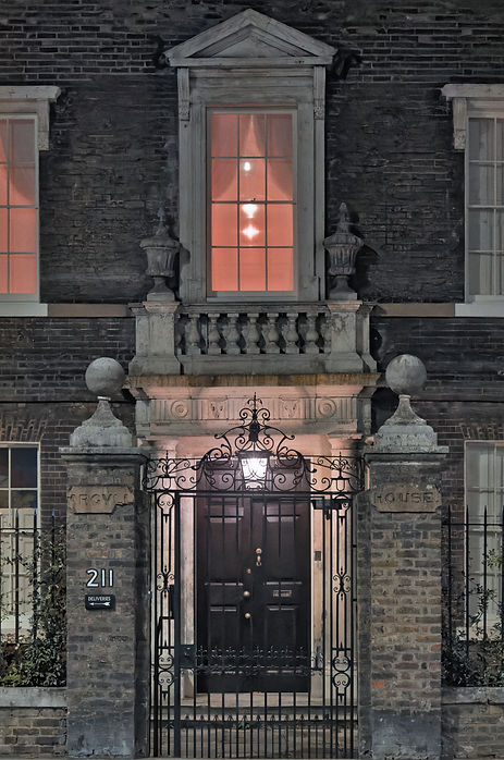 IMG_1719_DxO PhL argyll house 3 2000.jpg