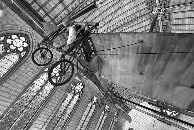 IMG_8313_DxO PhL arts et metiers bleriot bw.jpg