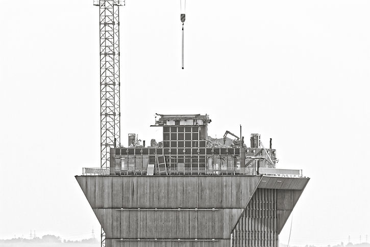 IMG_0463_DxO PhL death telecom tower 3000.jpg