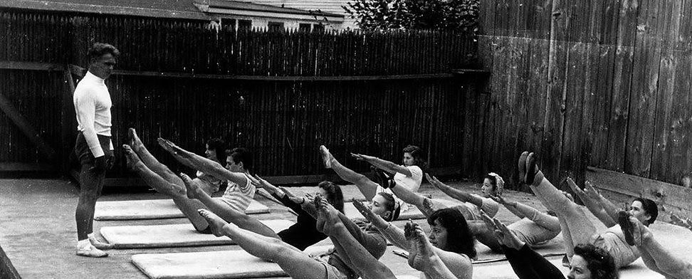 Mr Pilates Demonstrating a Class