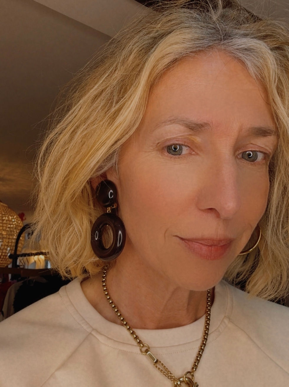 Thumbnail: Francine bramli vanille clip earrings 