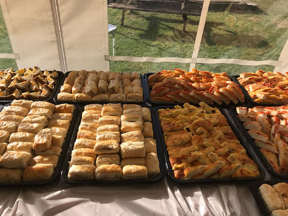 42280394_574625676300940_730510085918294