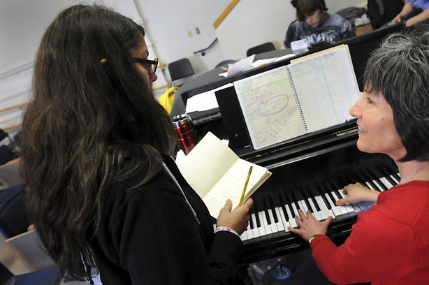 546433_Songwriting-Class_Acco-1.jpg