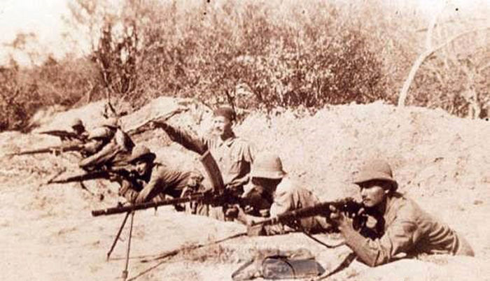 7. Paraguayan soldiers at La Guerra del Chaco.