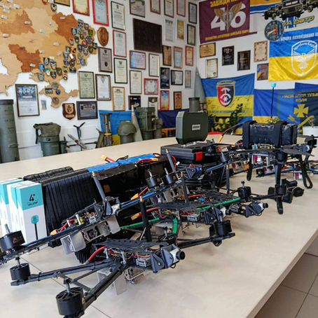 10 FPV-дронів та наземна станція для підрозділу БПЛА 214-го ОШБ