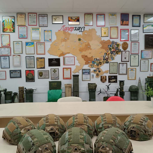 8 шоломів UARMS для підрозділу ГУР