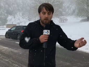 #neige : Un Journaliste de Via Stella pète un plomb.