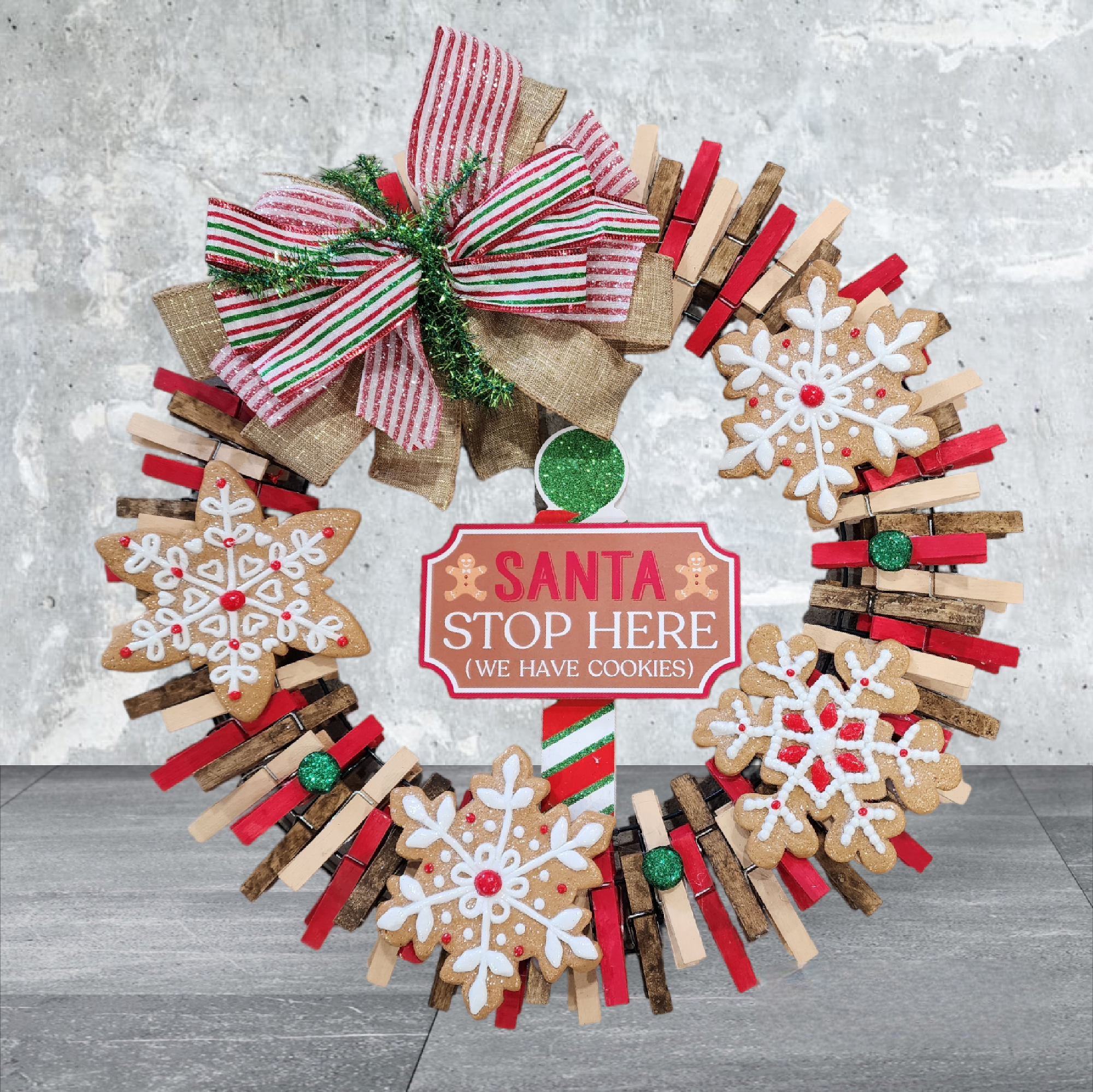Clothespin Wreath – Christmas Theme 2