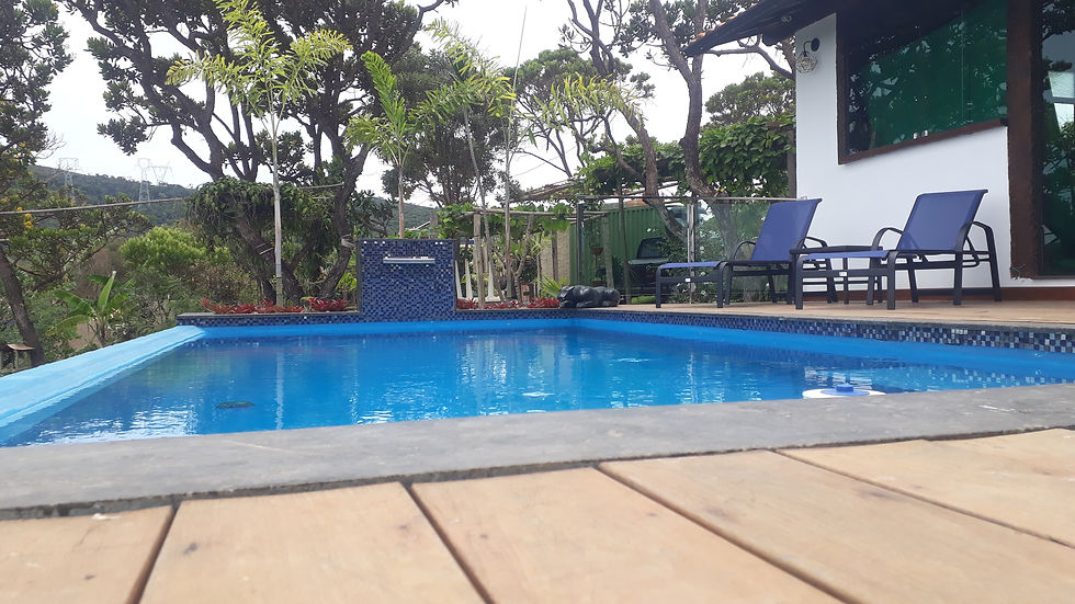 ESPREGUIÇADEIRA RETA