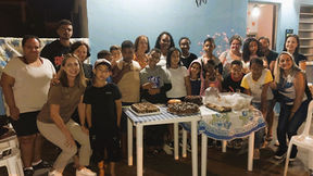 Muitas crianças em Pirajuí