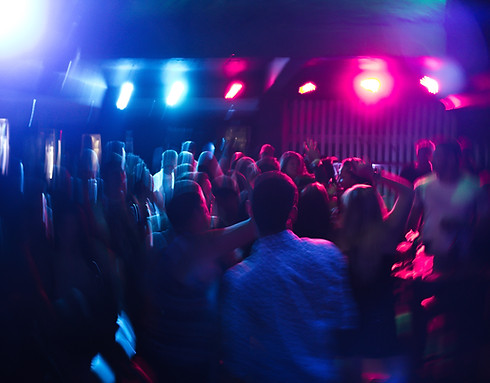 bar-blur-blurred-801863.jpg