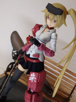 FAJK　朱音　(迅雷　赤)