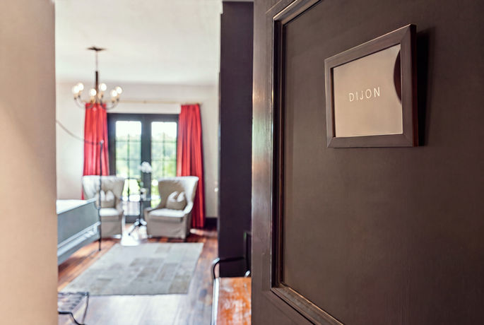 Hotel Domestique Dijon Room - Daniel Builders