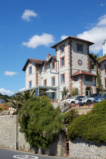 Exterior of a stunning seaside boutique hotel