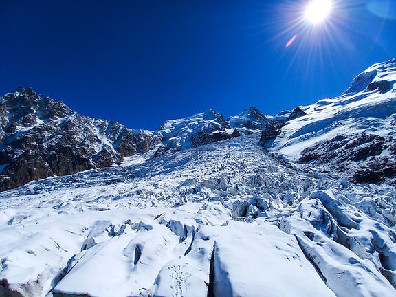 Randonnée à Chamonix à la Jonction entre le glacier des Bossons et le glacier de Taconnaz, randonnée sportive avec 1700m de dénivelé positif