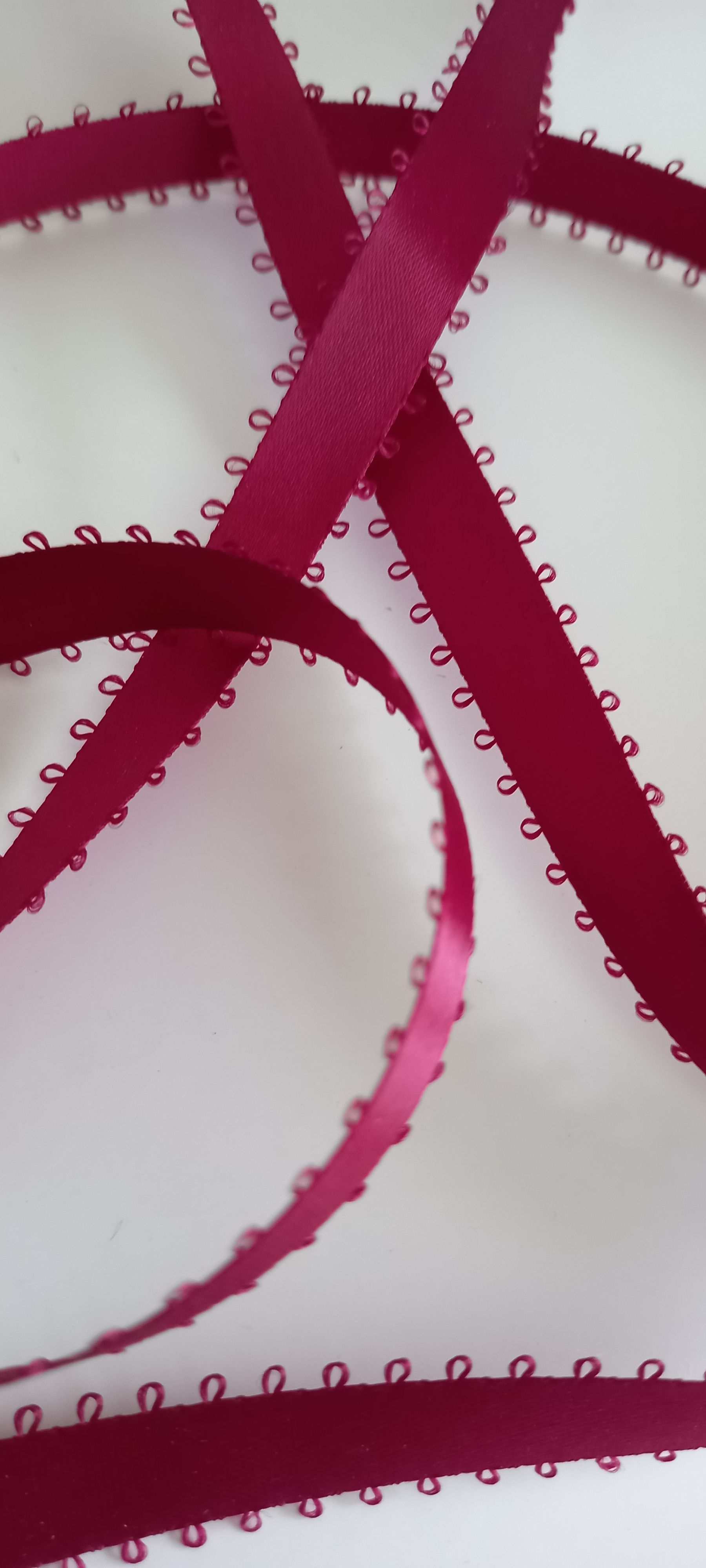 Wine Burgundy Feather Picot Edge Double Face Satin Ribbon, Offray Colour 275