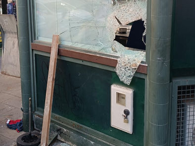 Vandalizzato l'ex infopoint di Santa Maria Maggiore, Bugarini: «Atto grave e criminoso»